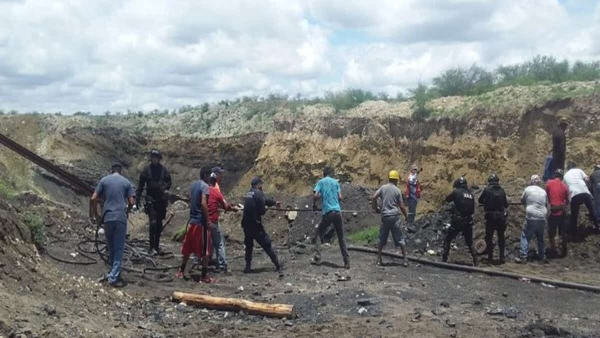 La mina se ubica en la región carbonífera de Coahuila, y en la que hasta el momento se sabe están atrapados 7 trabajadores.
