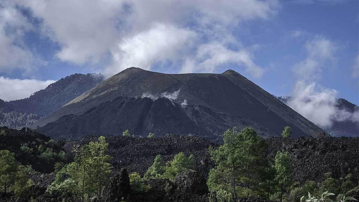 Antecedería enjambre sísmico nacimiento de un volcán en Michoacán