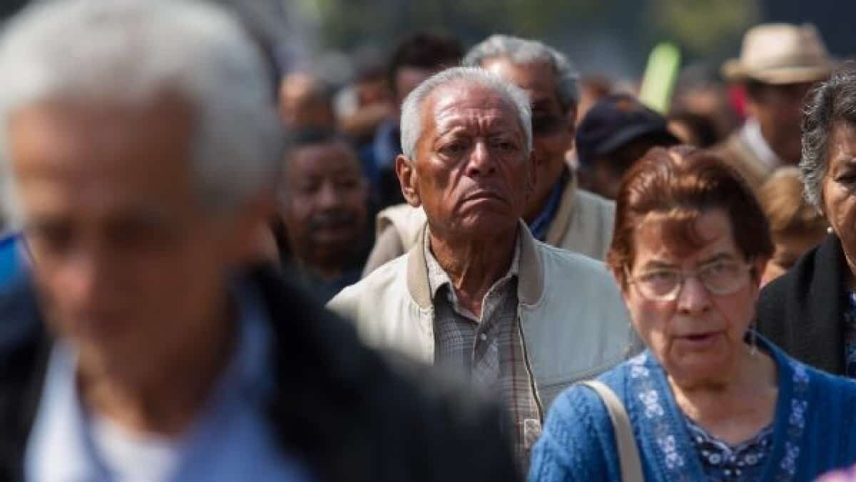 AMLO señaló que los beneficiarios de la pensión tendrán un aumento en la cantidad que reciben mes a mes.