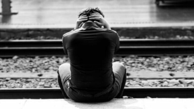 Suicidio juvenil se coloca como cuarta causa de muerte: OMS