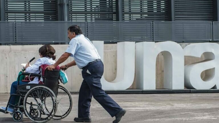 Serán 10 las becas que otorgarán a estudiantes de la UNAM que cursen licenciatura o posgrado.