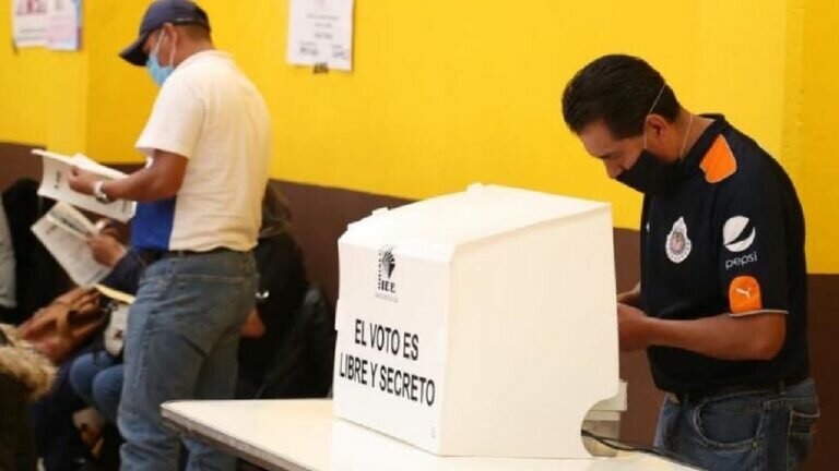 Ante la falta de presupuesto, el INE utilizará urnas electrónicas en la consulta para llevar a juicio a los expresidentes de México.