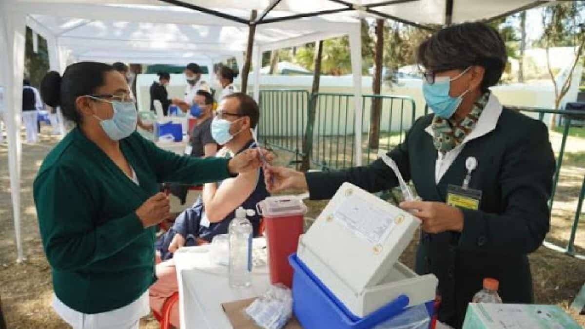 El registro fue abierto el lunes por la noche, el cual sigue abierto para los grupos que ya han sido beneficiados con la vacuna.