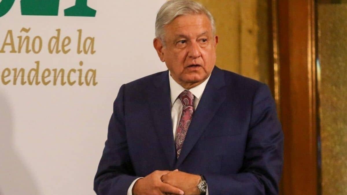El presidente dijo que la encuesta fue realizada por la Segob, por "especialistas" de la presidencia, vía telefónica y participaron mil 600 personas.
