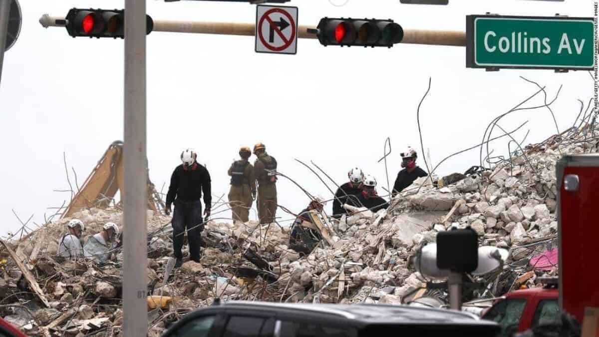 Encuentran 10 cuerpos más en los escombros de edificio en Miami; suman ya 46 muertos