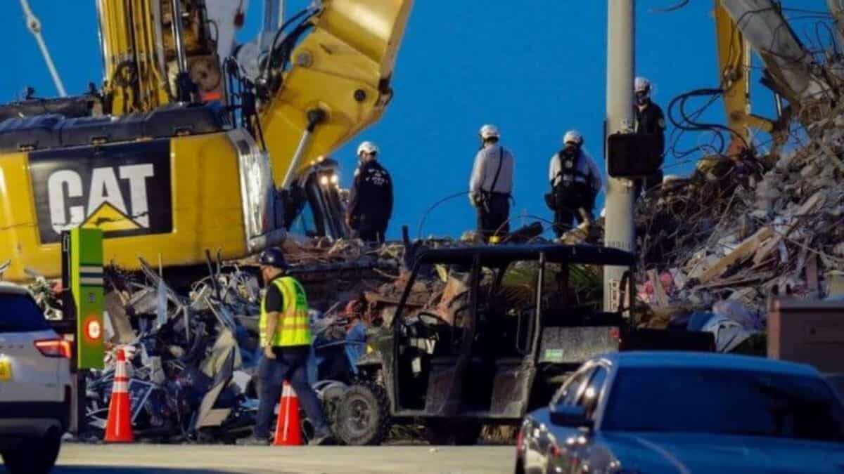 Encuentran 10 cuerpos más en los escombros de edificio en Miami; suman ya 46 muertos
