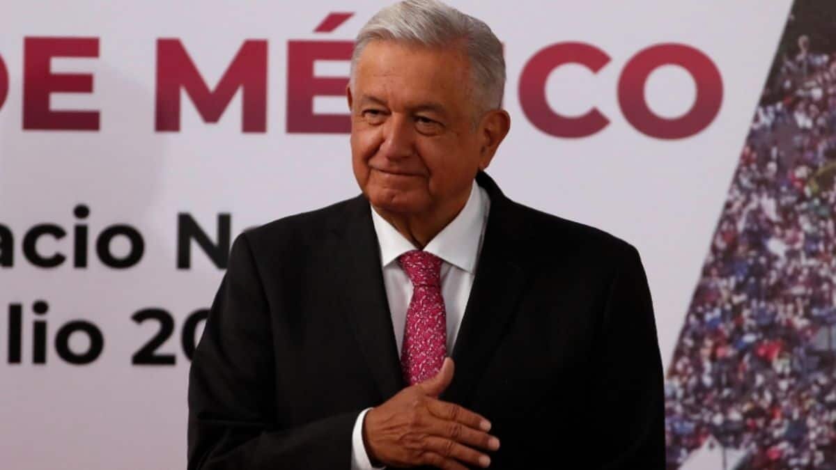 El presidente de México emitió un informe para exponer lo realizado a tres años de gobierno destacando los logros en materia de salud y seguridad.
