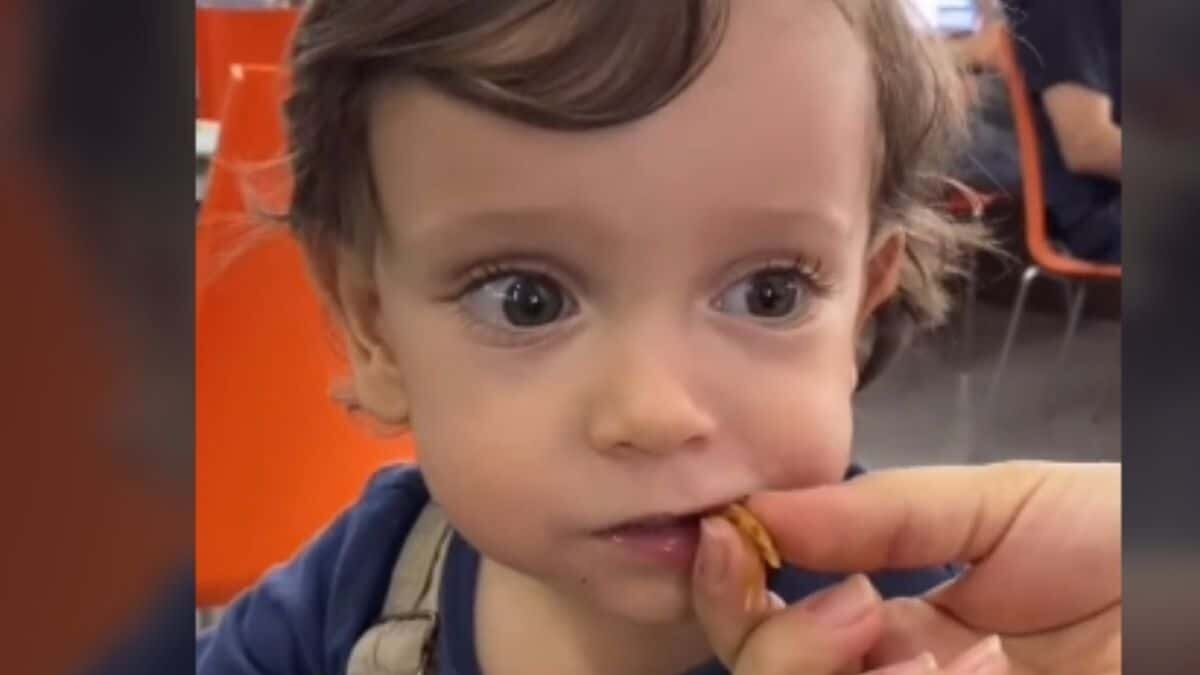Su adorable reacción deja con la boca a vierta a cientos de usuarios en TikTok.