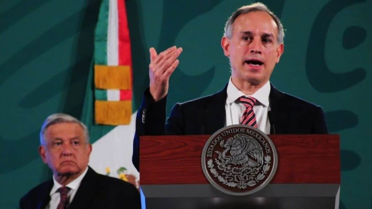 Según López-Gatell, pese al incremento de contagios, aclaró que las hospitalizaciones y defunciones presentan una reducción superior al 75%.