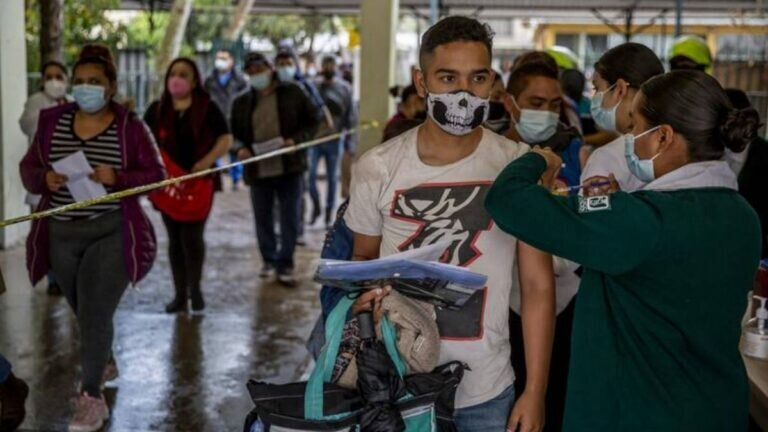 La Secretaría de Salud inició la noche de este lunes el registro de vacunación a personas de 18 a 29 años de edad.