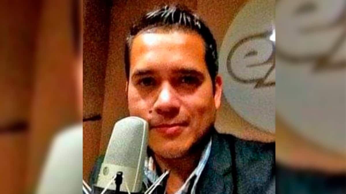 Asesinan a balazos al periodista Abraham Mendoza en Morelia, Michoacán