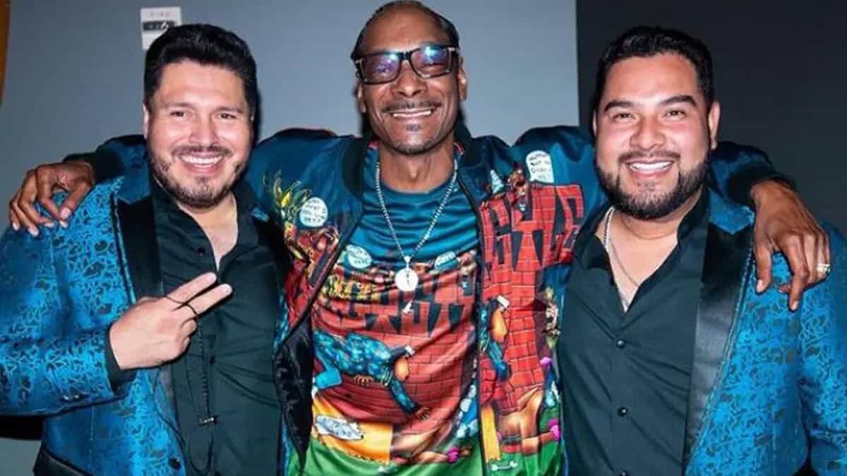 La Banda MS y Snoop Dogg se apoderaron del escenario y brindaron un "singular" espectáculo ante miles de personas.