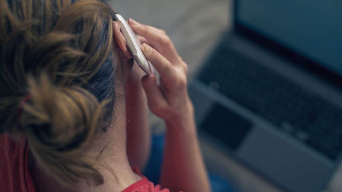 Así podrás denunciar delitos en Internet y teléfono en CDMX