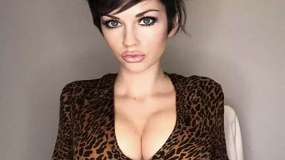 Despiden a maestra porque tenía cuenta de OnlyFans