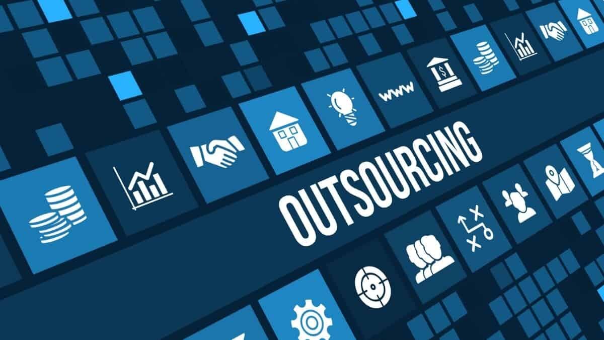 La iniciativa planea ampliar hasta el 1 de septiembre la reforma de outsourcing