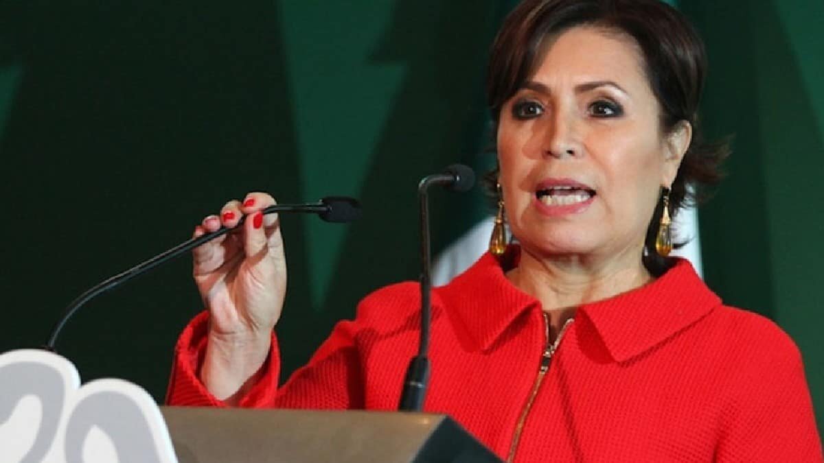 El abogado de Rosario Robles explicó que la decisión se debió a la falta de colaboración de su cliente con las autoridades.