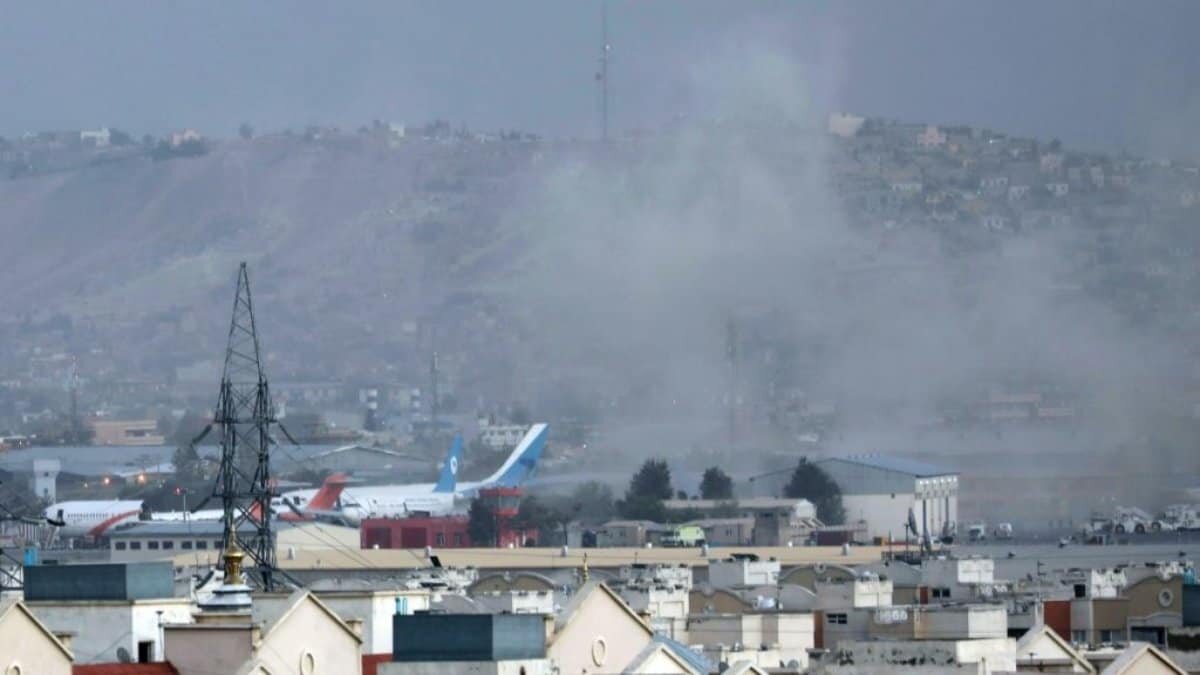 Sube a 73 cifra de muertos por atentado en Kabul