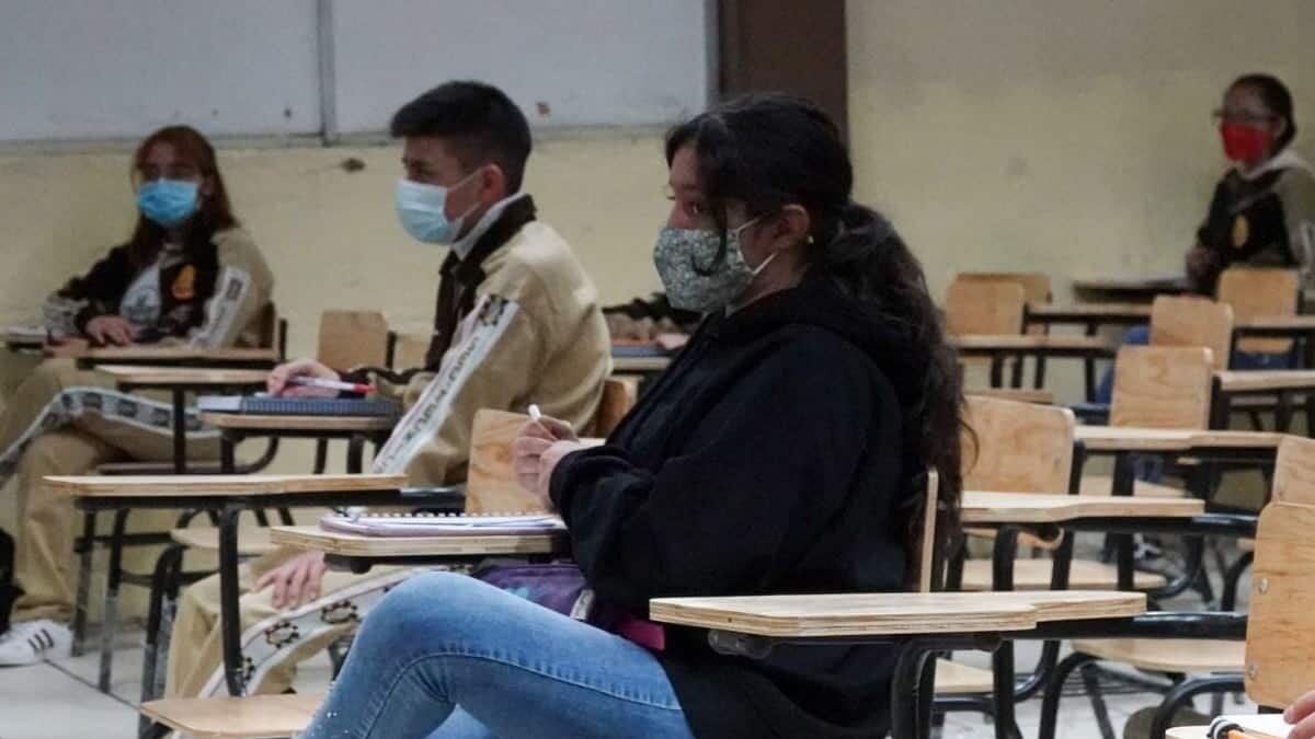 Pese al llamado gubernamental de regresar este lunes a clases, muchos padres decidieron no llevar a sus hijos.