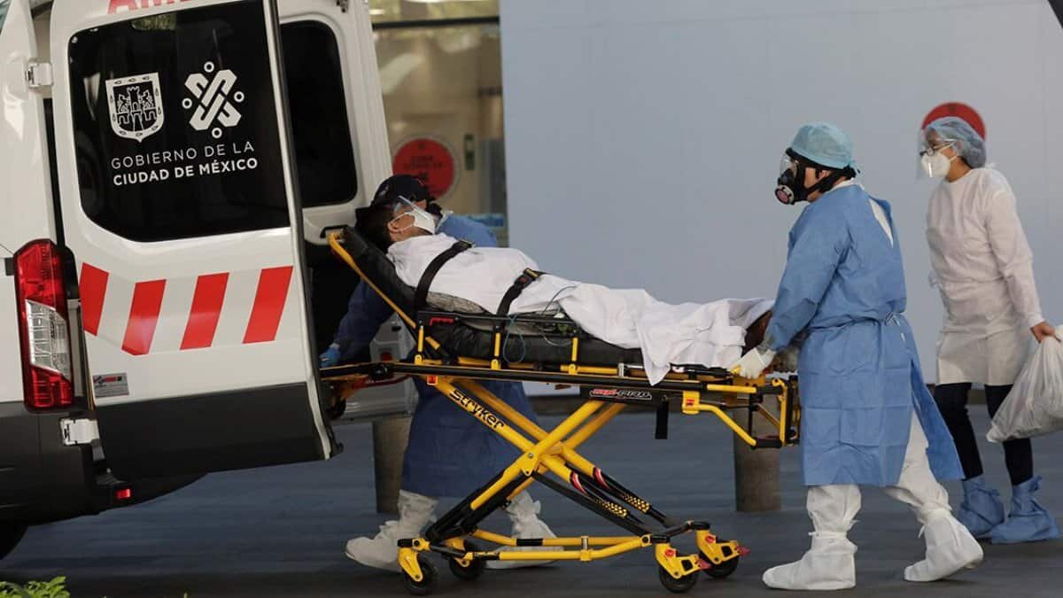 Continúa CDMX en semáforo naranja; hospitalizaciones a la baja