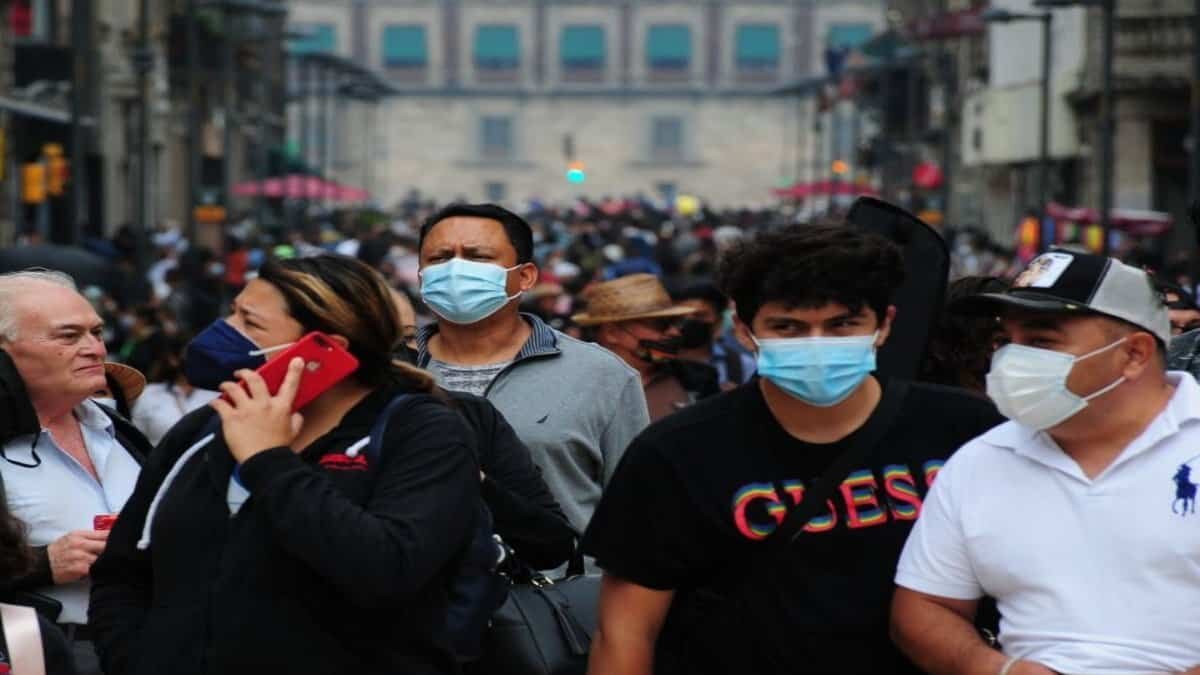 Continúa CDMX en semáforo naranja; se estabilizan hospitalizaciones