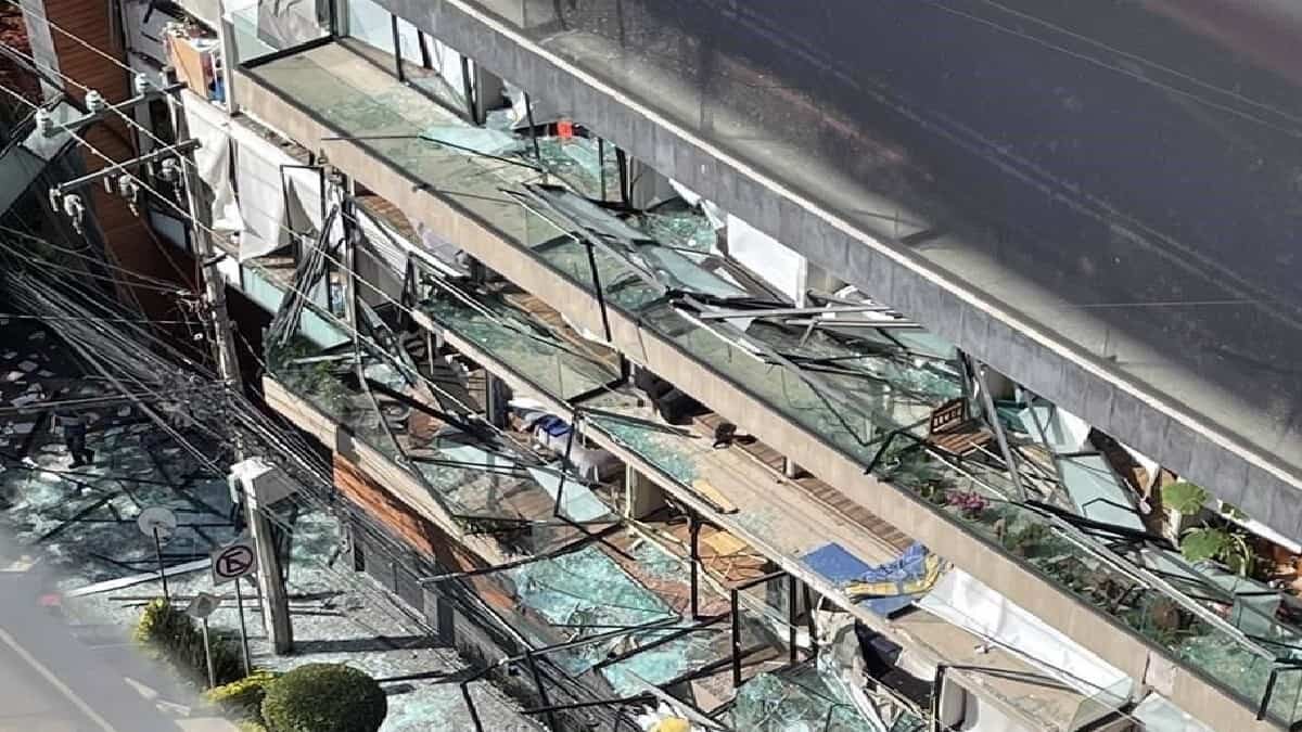 Reportan descomunal explosión en edificio de alcaldía Benito Juárez (Video)