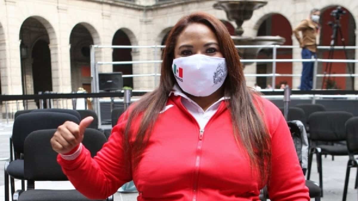 La atleta nacional obtuvo la medalla de plata en la prueba de lanzamiento de bala categoría femenil F54.