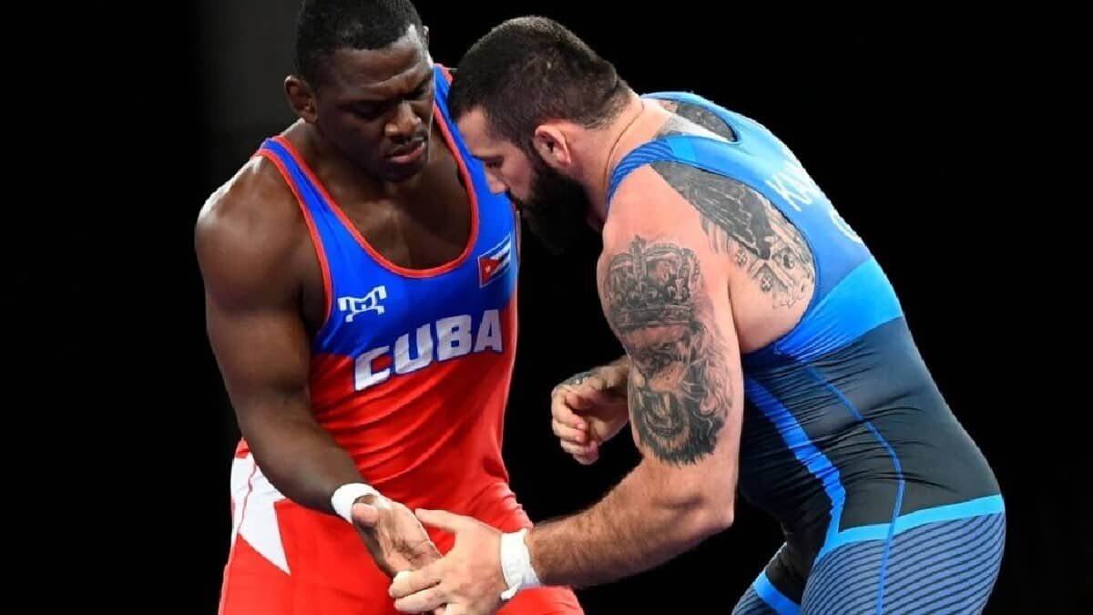 El cubano alcanzó su cuarta presea dorada dentro de la lucha grecorromana dentro de la historia de Juegos Olímpicos.