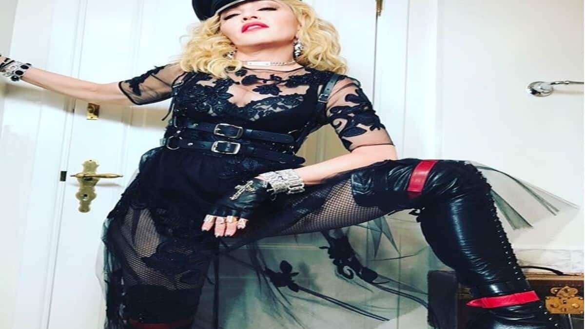 La llamada "Reina del pop" cumplió 63 años y pidió ayuda para su fundación que ayuda a niños pobres en África.