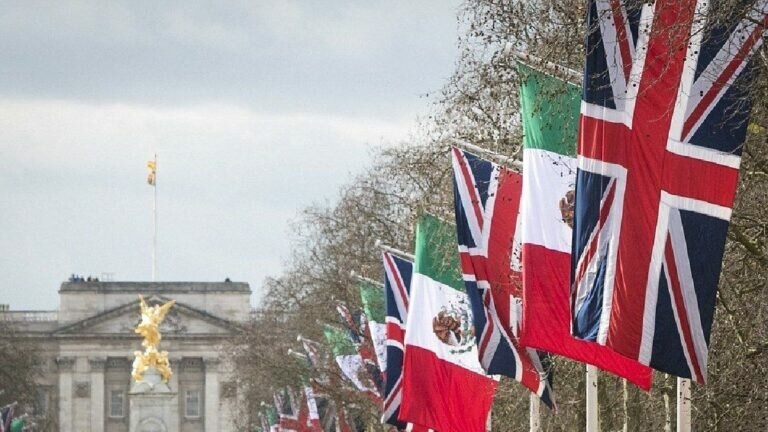 Ante el aumento de contagios en nuestros país, Reino Unido prohibió la entrada de mexicanos a su territorio.