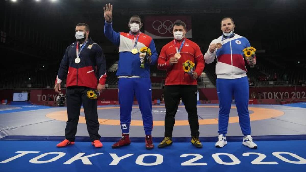 El cubano alcanzó su cuarta presea dorada dentro de la lucha grecorromana dentro de la historia de Juegos Olímpicos.