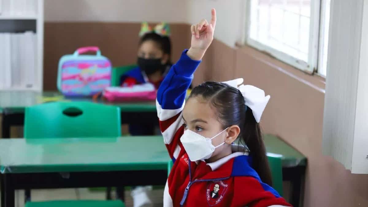 Reportan ausentismo de 50% de los alumnos al iniciar clases