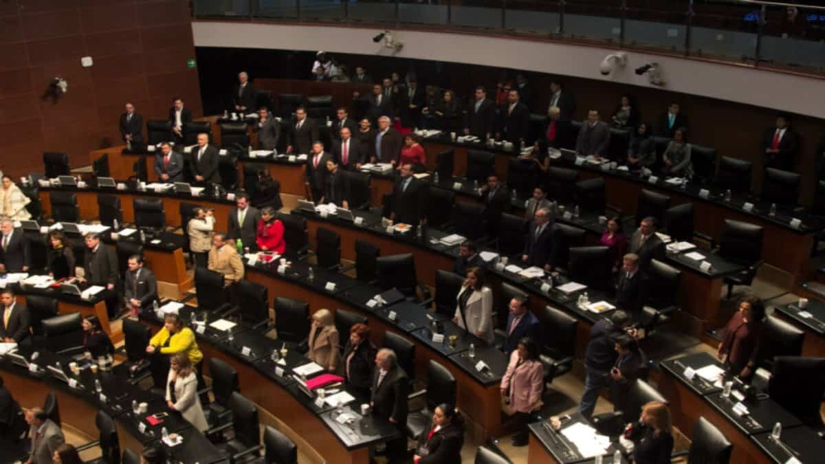 rechaza Comision Permanente periodo extraordinario sobre revocación de mandato