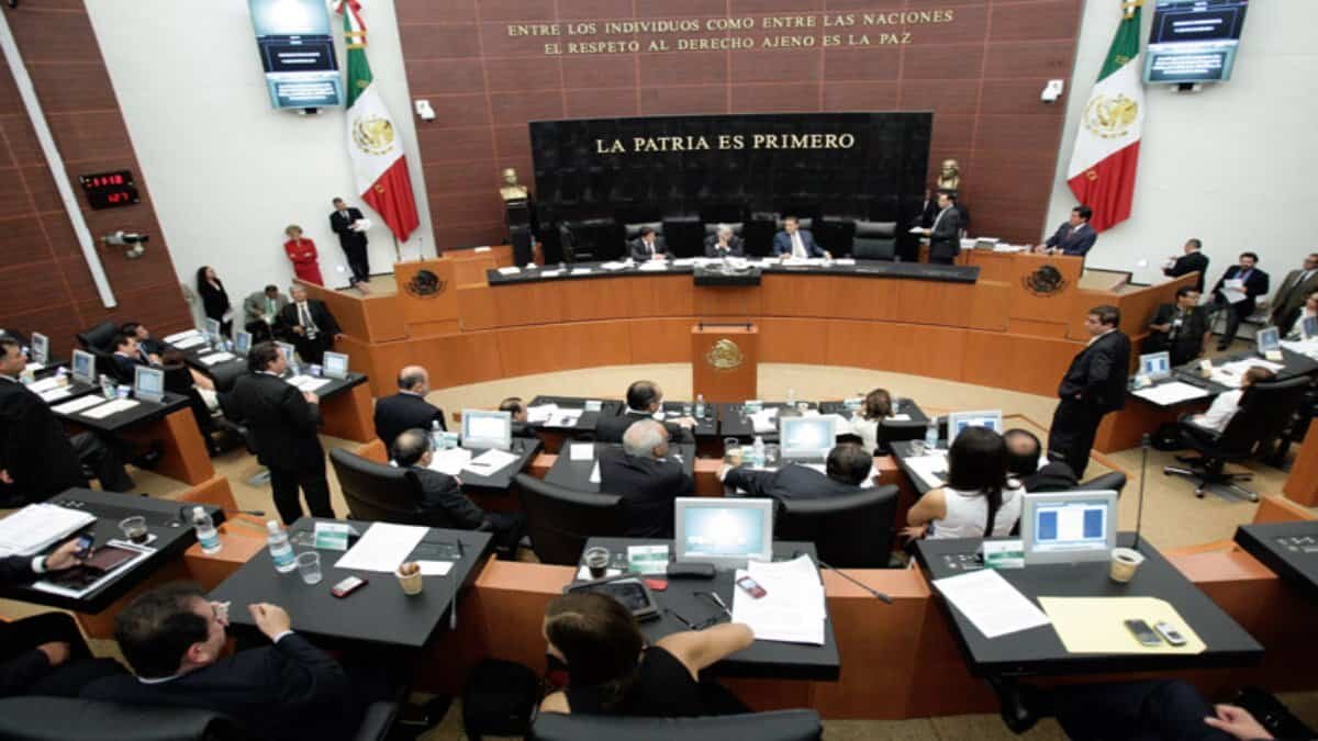 rechaza Comision Permanente periodo extraordinario sobre revocación de mandato