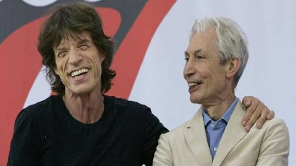 El mítico músico falleció a los 80 años por complicaciones de salud tras someterse a una cirugía.