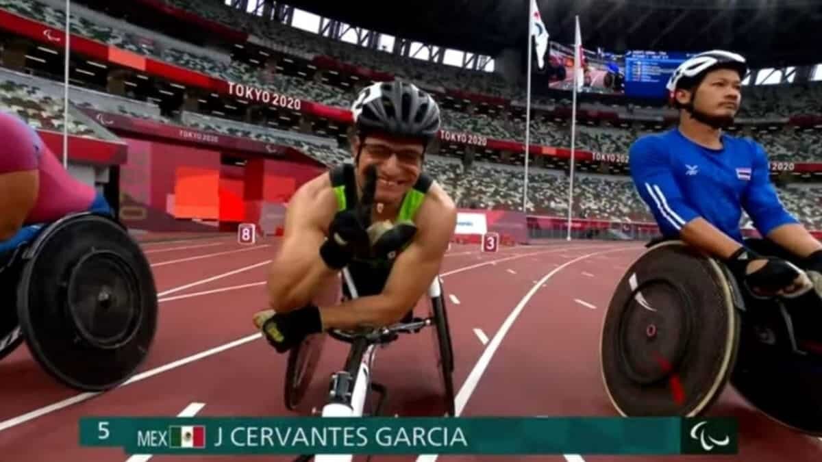 ¡Una más para México! Juan Pablo Cervantes gana medalla en 100 metros