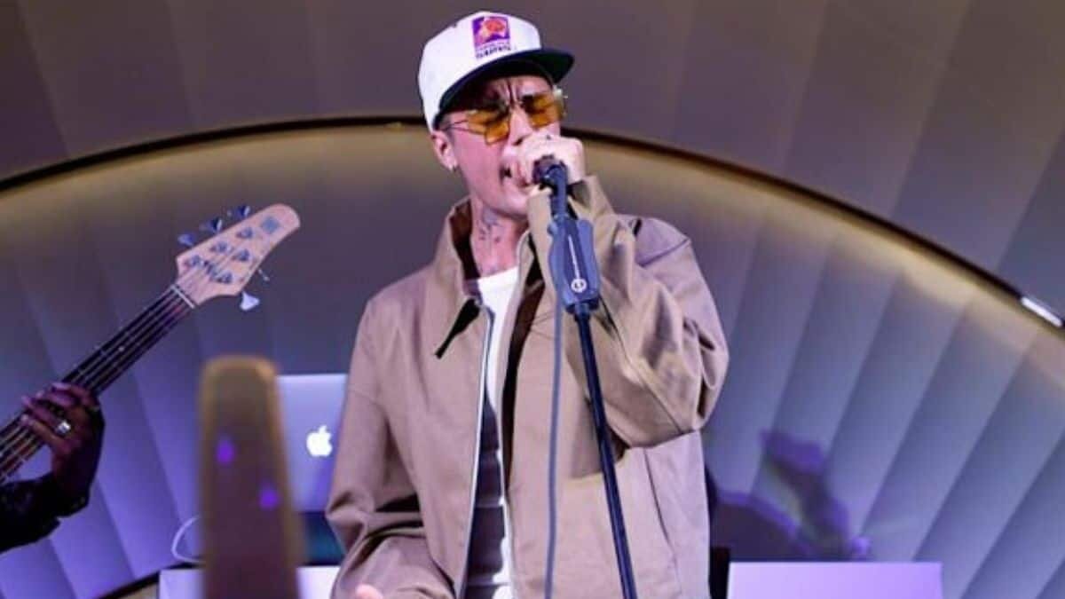 Regresa Justin Bieber a los MTV VMAS (Video)