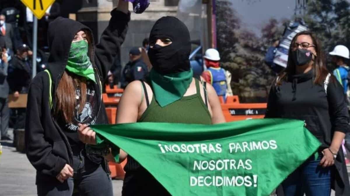 De forma unánime, la SCJN declaró inconstitucional la penalización del aborto en México.