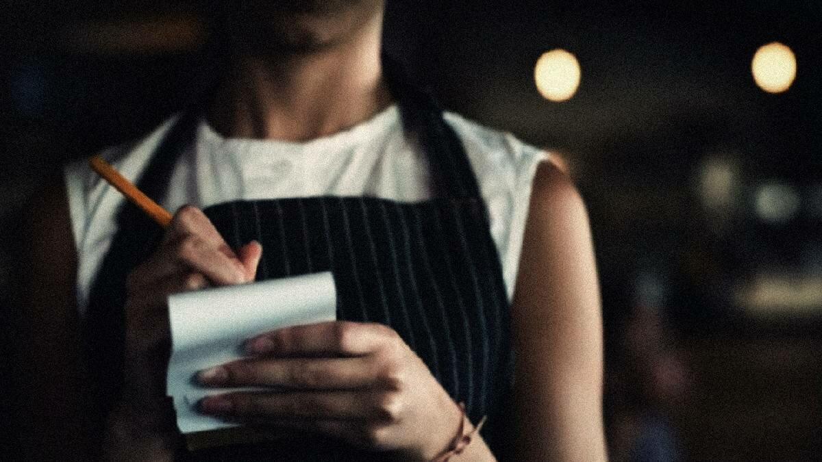 La mujer fue hostigada por un sujeto que acosó a la joven con una propuesta indecorosa junto con una generosa propina.