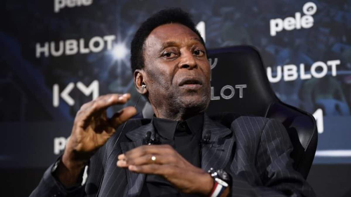 Hospitalizan a Pelé por operación en el colon (Videos)