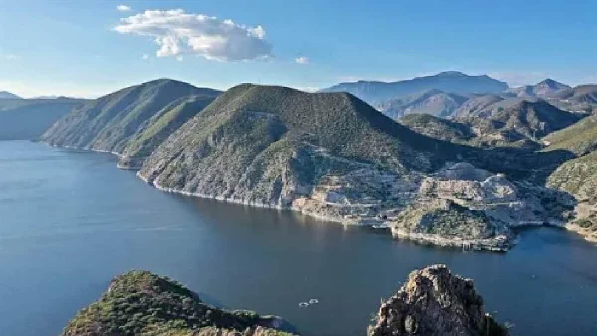 Alertan sobre posibles riesgos por desfogue de presa en Zimapán (Video)
