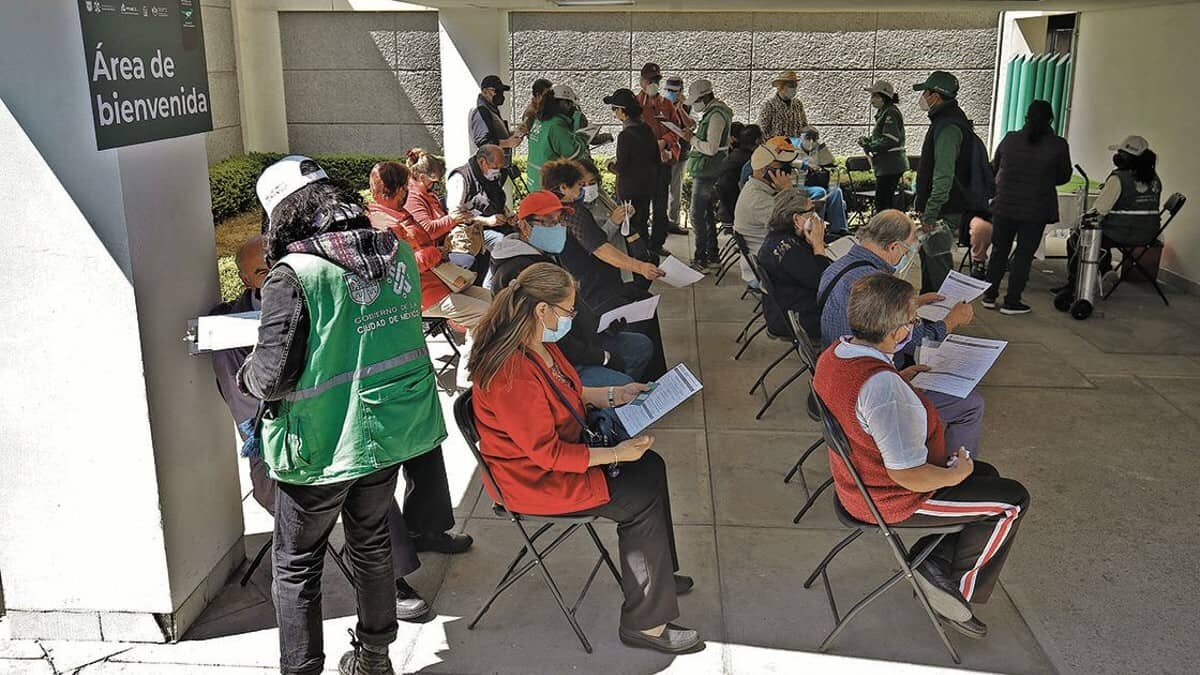 Anuncian refuerzo para personas de 40 a 49 años en CDMX (Video)
