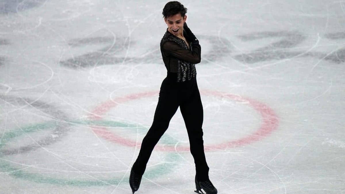Donovan Carrillo en la final de patinaje artístico en Beijing 2022