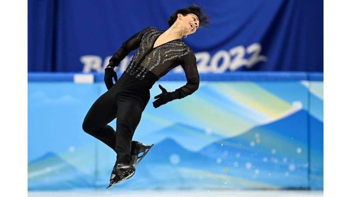 Donovan Carrillo en la final de patinaje artístico en Beijing 2022