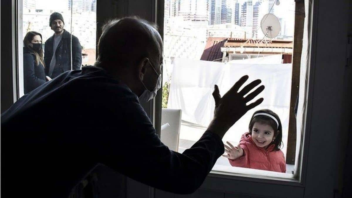 Este hombre ha salido positivo en 78 pruebas por lo que lleva 14 meses aislado