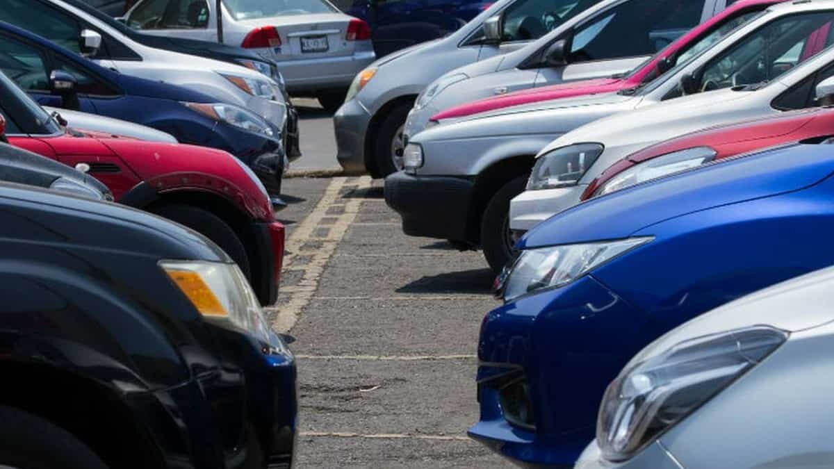 El operativo de regularización de vehículos "chuecos" en Chihuahua deberá arrancar antes del 10 de febrero.