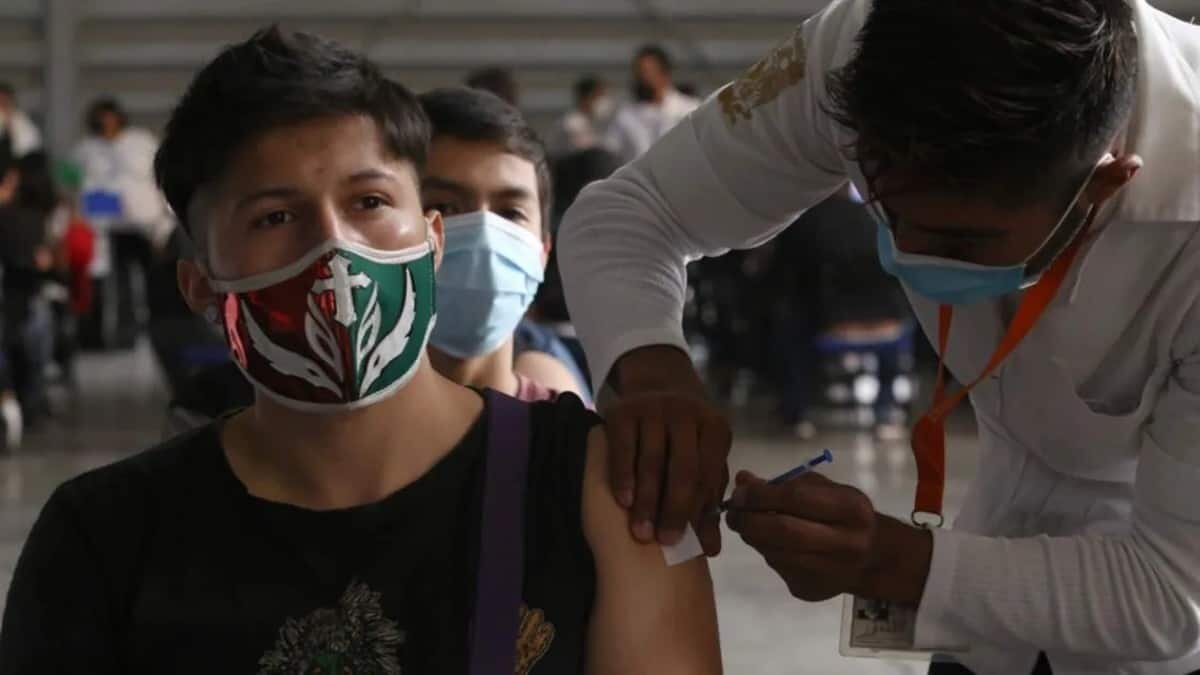 Será la próxima semana cuando arranque la vacunación de los jóvenes de 19 a 29 años en CDMX.