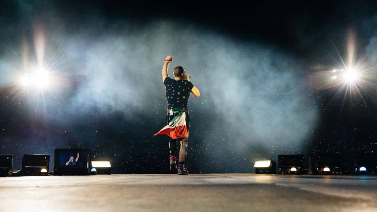 Esta fue la razón por la que Coldplay detuvo su concierto