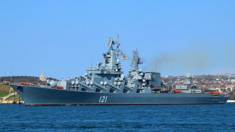 Ucrania segura haber destruido buque ruso Moskva