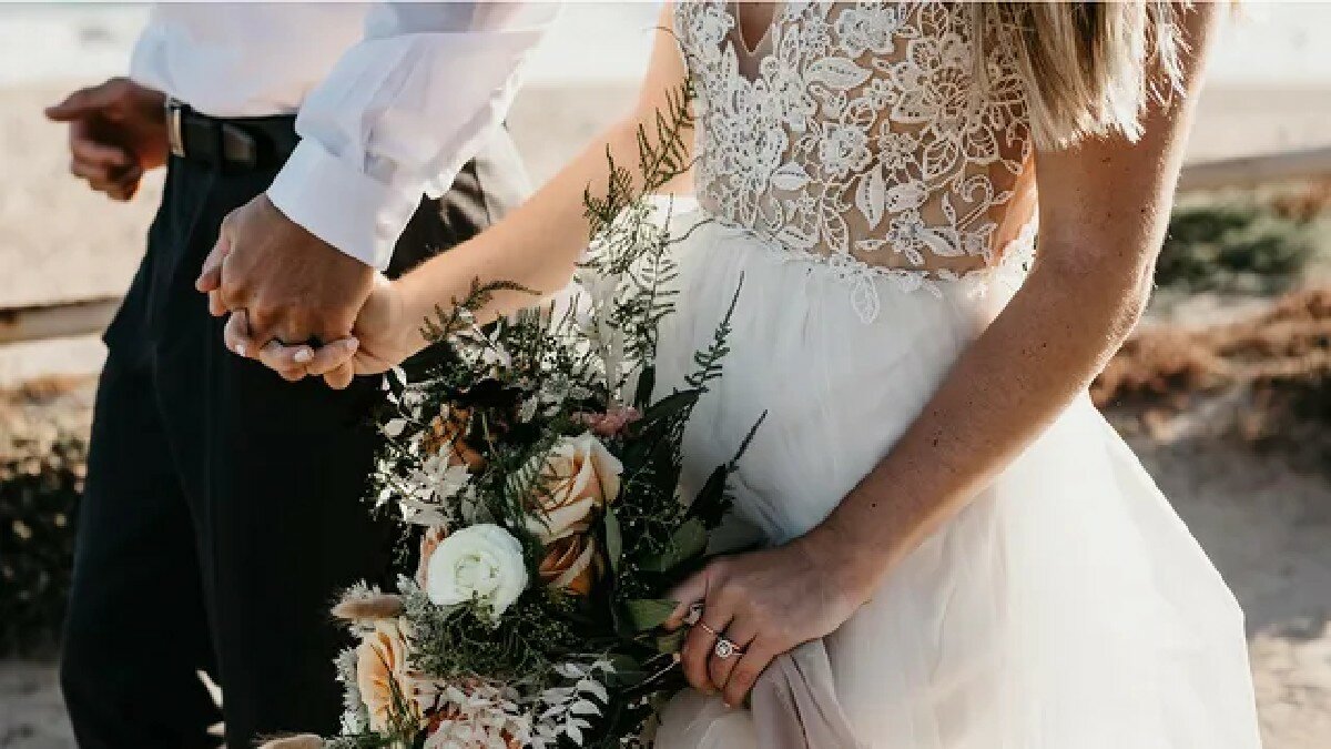 Novia organiza su boda con solo 10 mil pesos (Video)
