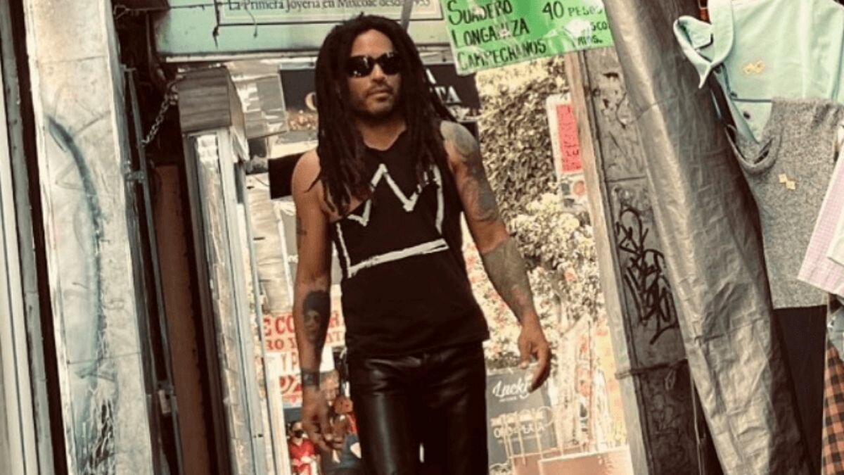 Incendia Lenny Kravitz redes bailando al ritmo del mariachi (Video)